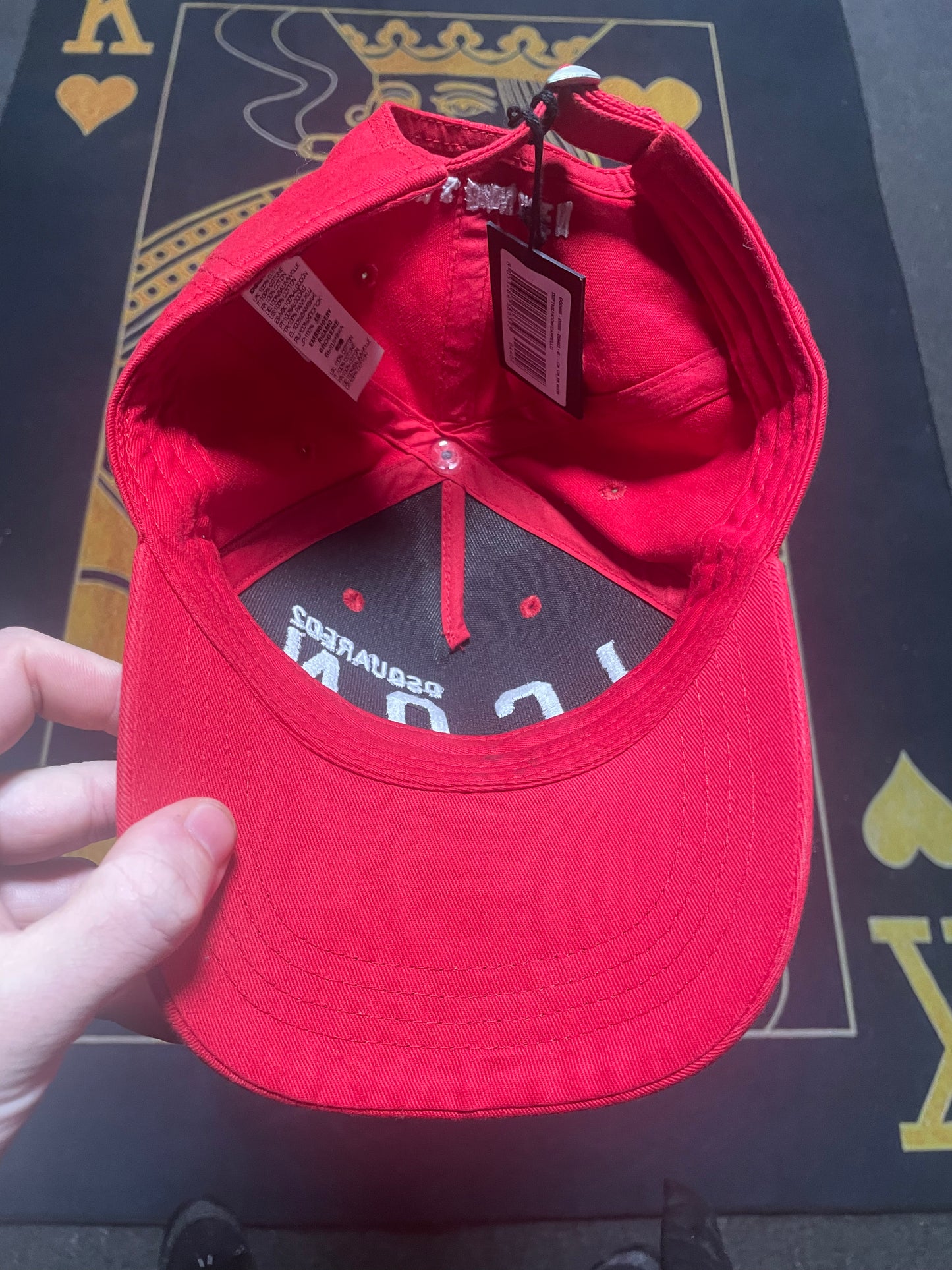 Dsqaured2 brand new red cap small